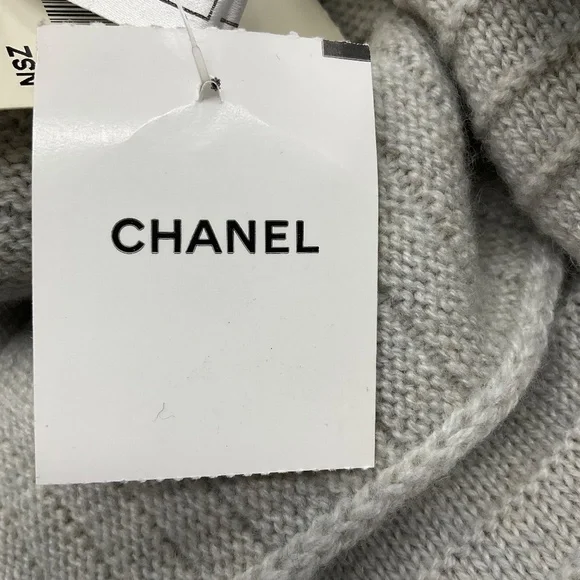 CHANEL SILVER / GREY / NAVY 2008 FRINGED CASHMERE KNIT SCARF - Picture 11 of 16